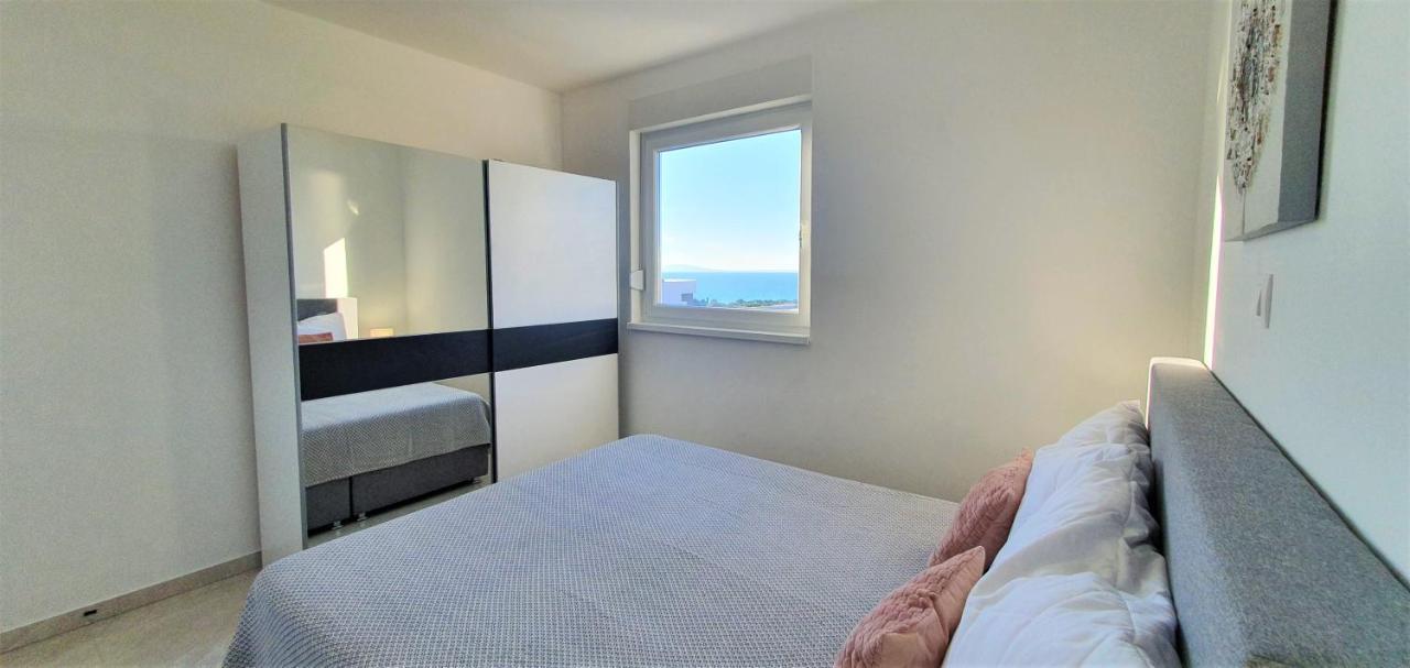 Seahorse Luxury Apartment With Pool And Sea View Novaglia Esterno foto